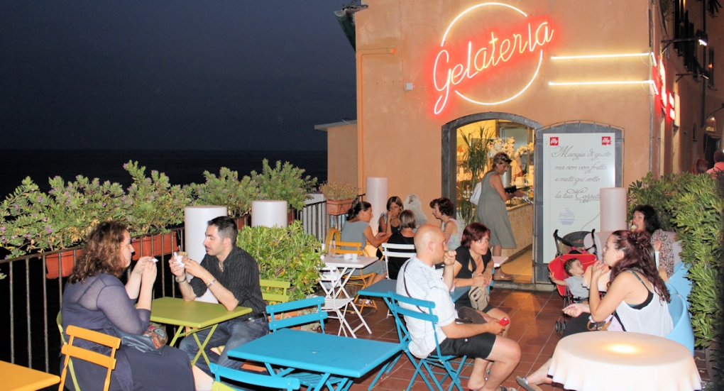 Un Gelato in riva al mare …